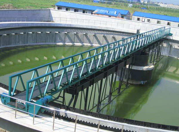 中心傳動刮泥機