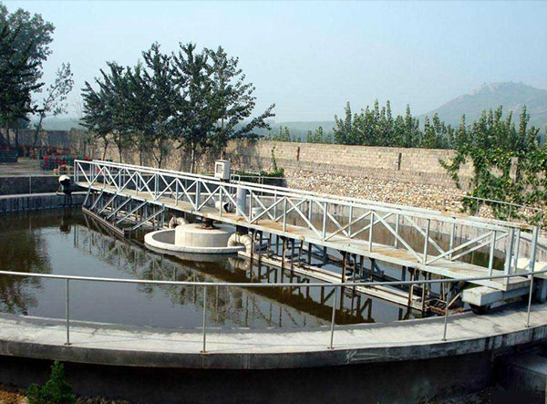 周邊傳動虹吸泥機